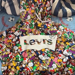 Mario Levis sweater